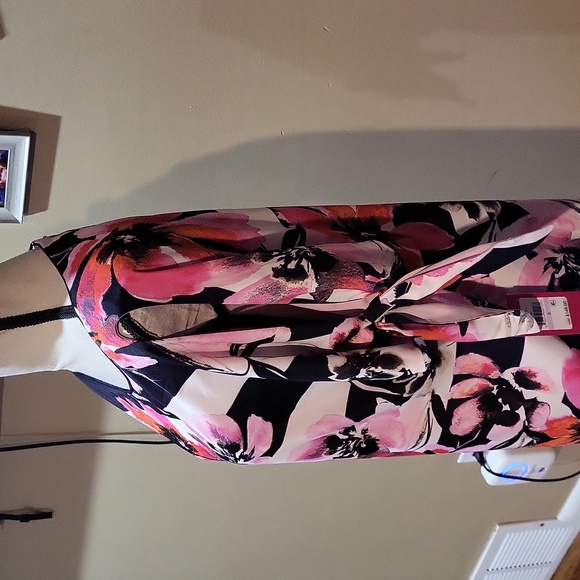 Vince Camuto Dress - Picture 8 of 16